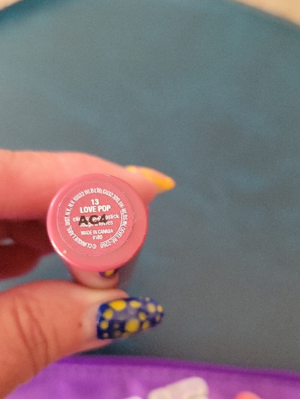 Clinique Cosmetic Pouch Wrinkle Serum And Tube Skincare and Love Pop Lipstick - Picture 3 of 8